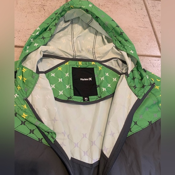 Hurley Men's Green & Grey Color Block Windbreaker Jacket - Size XL - Picture 3 of 6